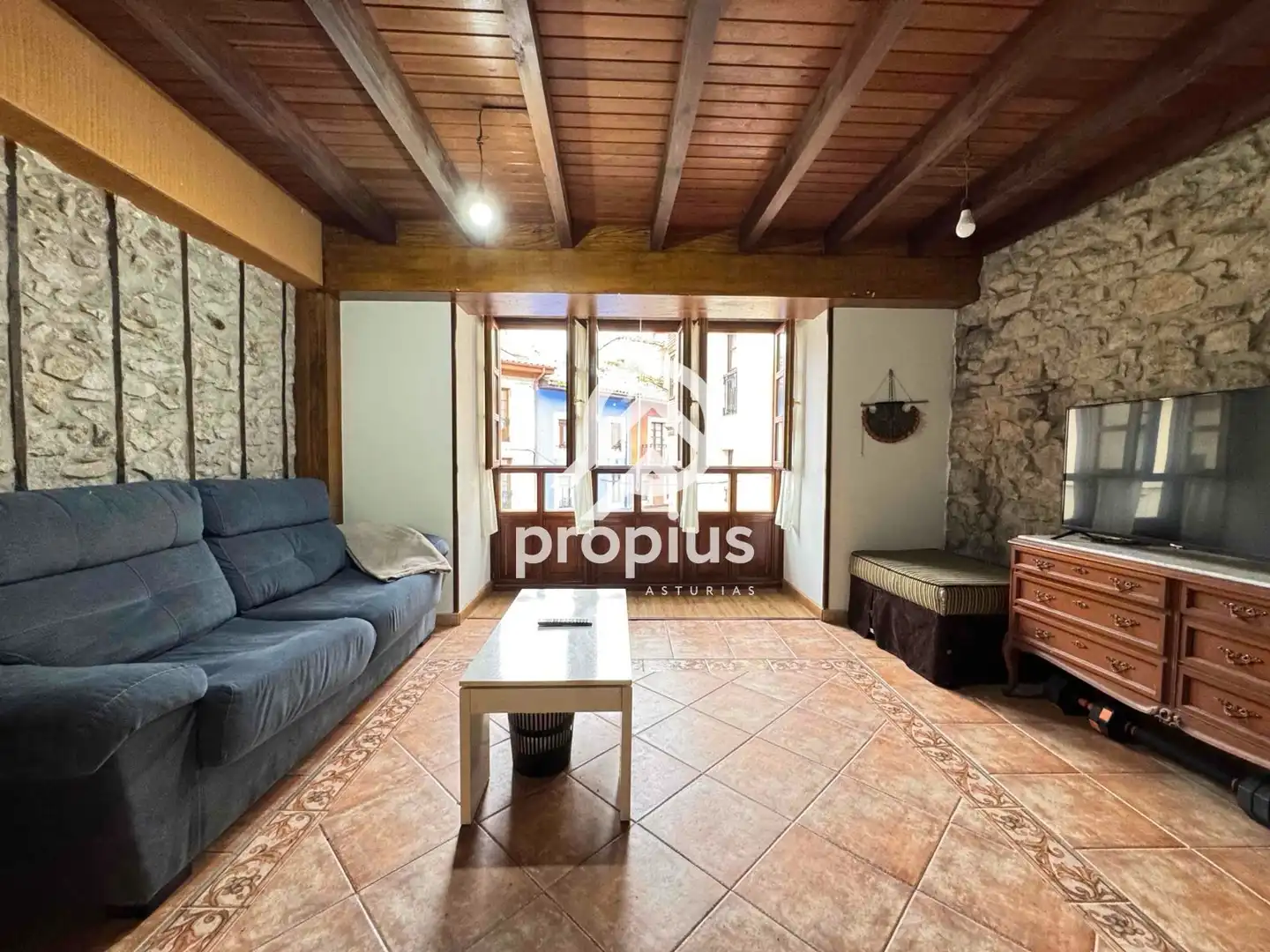 Sala de estar de Piso en venta en Llanes con Calefacción y Amueblado