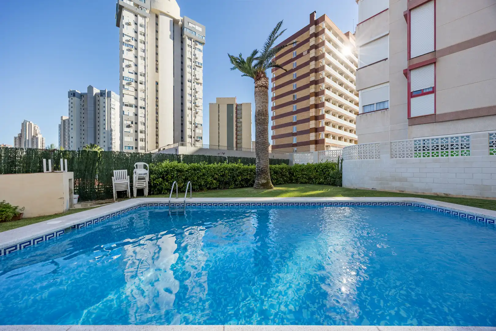 Swimming pool of Apartments for sale in Benidorm  with Swimming Pool, Furnished and Community pool