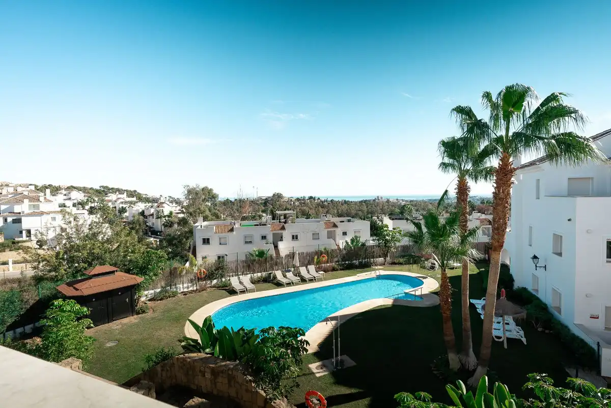 Àtic amb piscina en venda a Nueva Andalucía, imagen 2