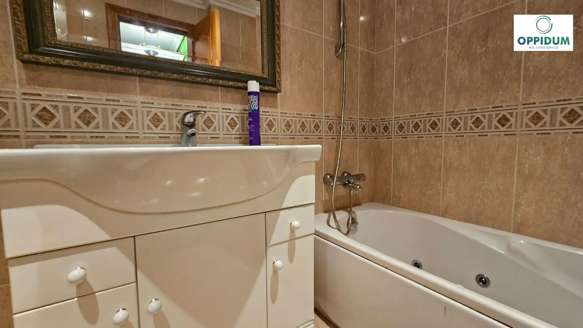 Room in Calle Calle Juan Gonzalez Rodriguez, Riazor - Visma