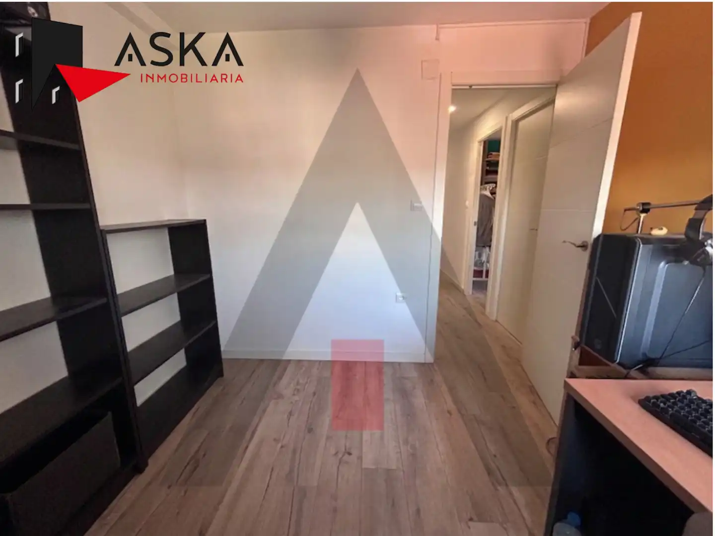 Habitación de Piso en venta en Sedaví con Aire acondicionado y Balcón