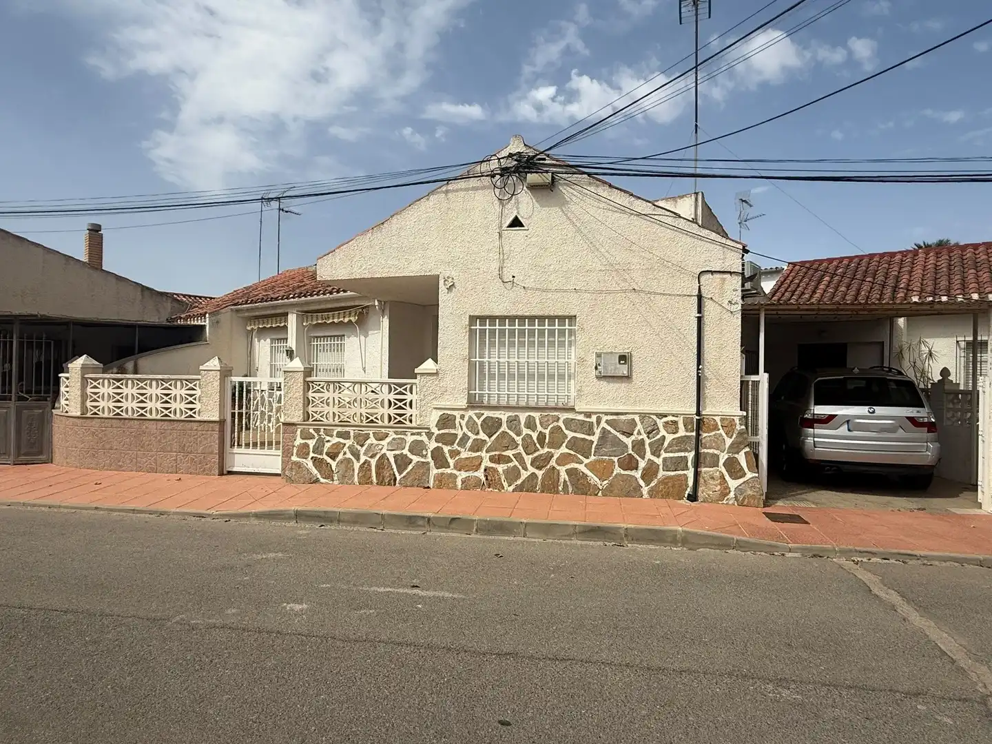 Vista exterior de Casa o xalet en venda en San Javier amb Aire condicionat, Jardí privat i Terrassa