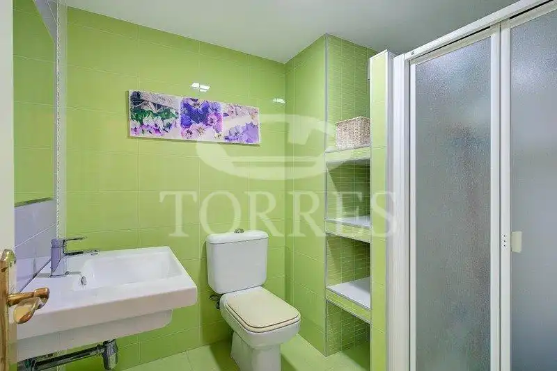 Bany de Pis en venda en Torremolinos amb Aire condicionat i Piscina comunitària