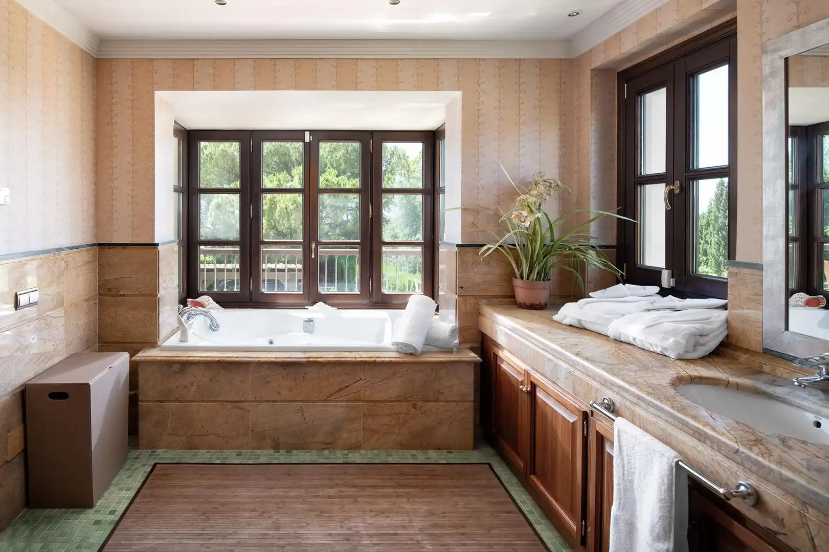 Bathroom of Houses for rent in Marbella  with Private garden, Terrace and Swimming Pool