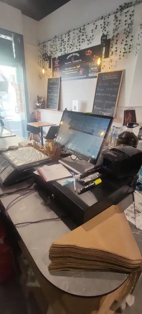 Local comercial en traspàs a Molins de Rei, imagen 4