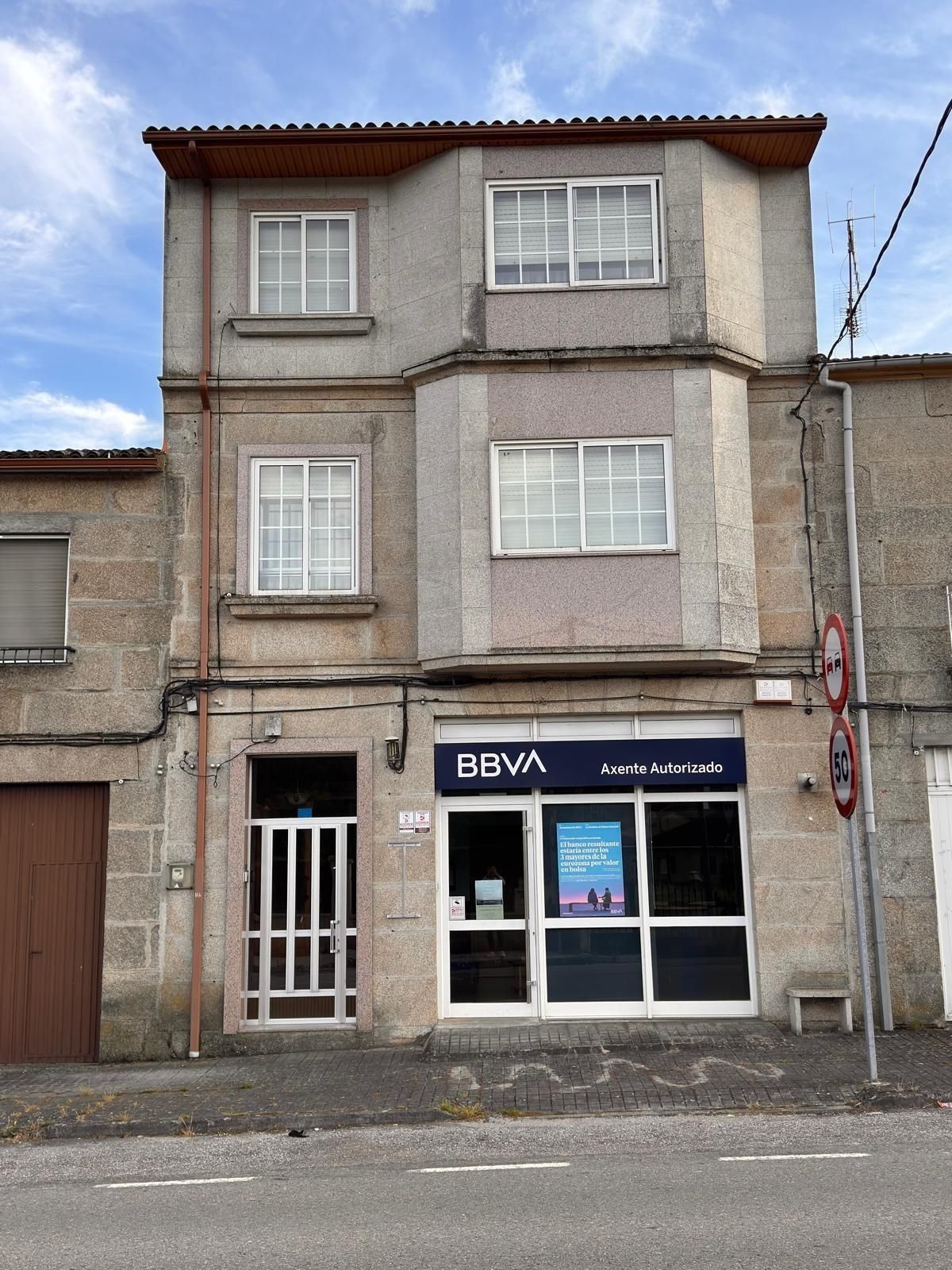 Vista exterior de Casa o xalet en venda en Monterrei amb Calefacció i Terrassa