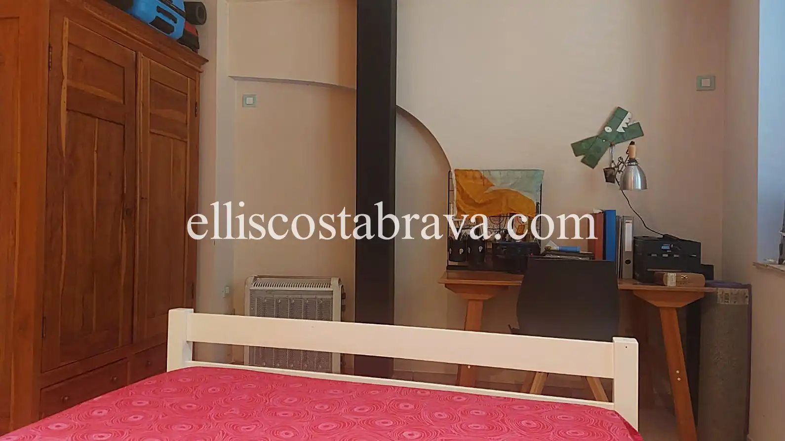 Dormitori de Casa adosada en venda en Albons amb Aire condicionat i Terrassa