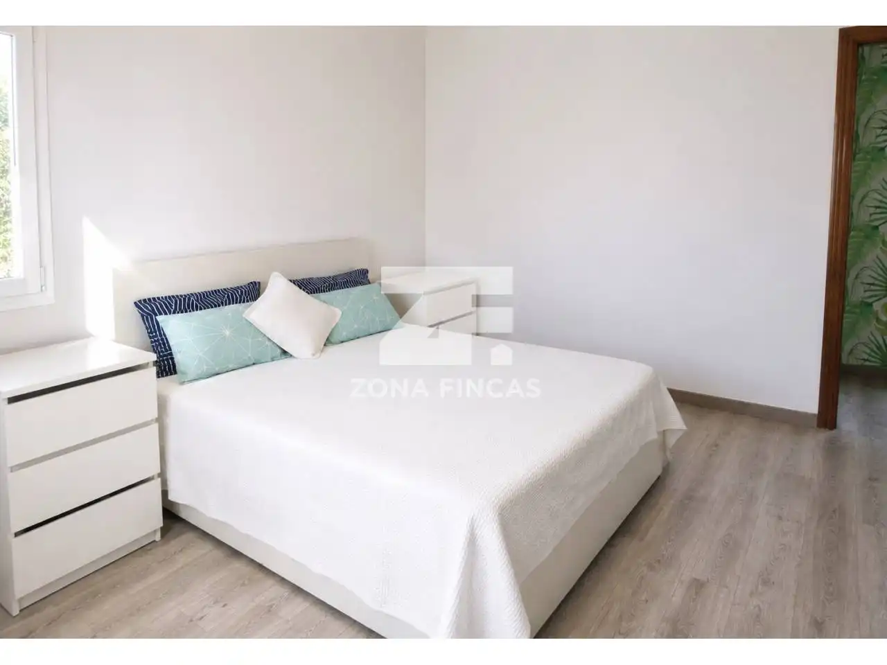 Bedroom of Flat for sale in Badalona  with Heating, Parquet flooring and Terrace