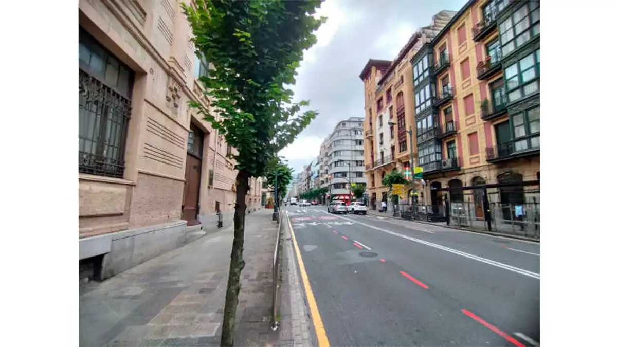 Vista exterior de Local en venta en Bilbao 