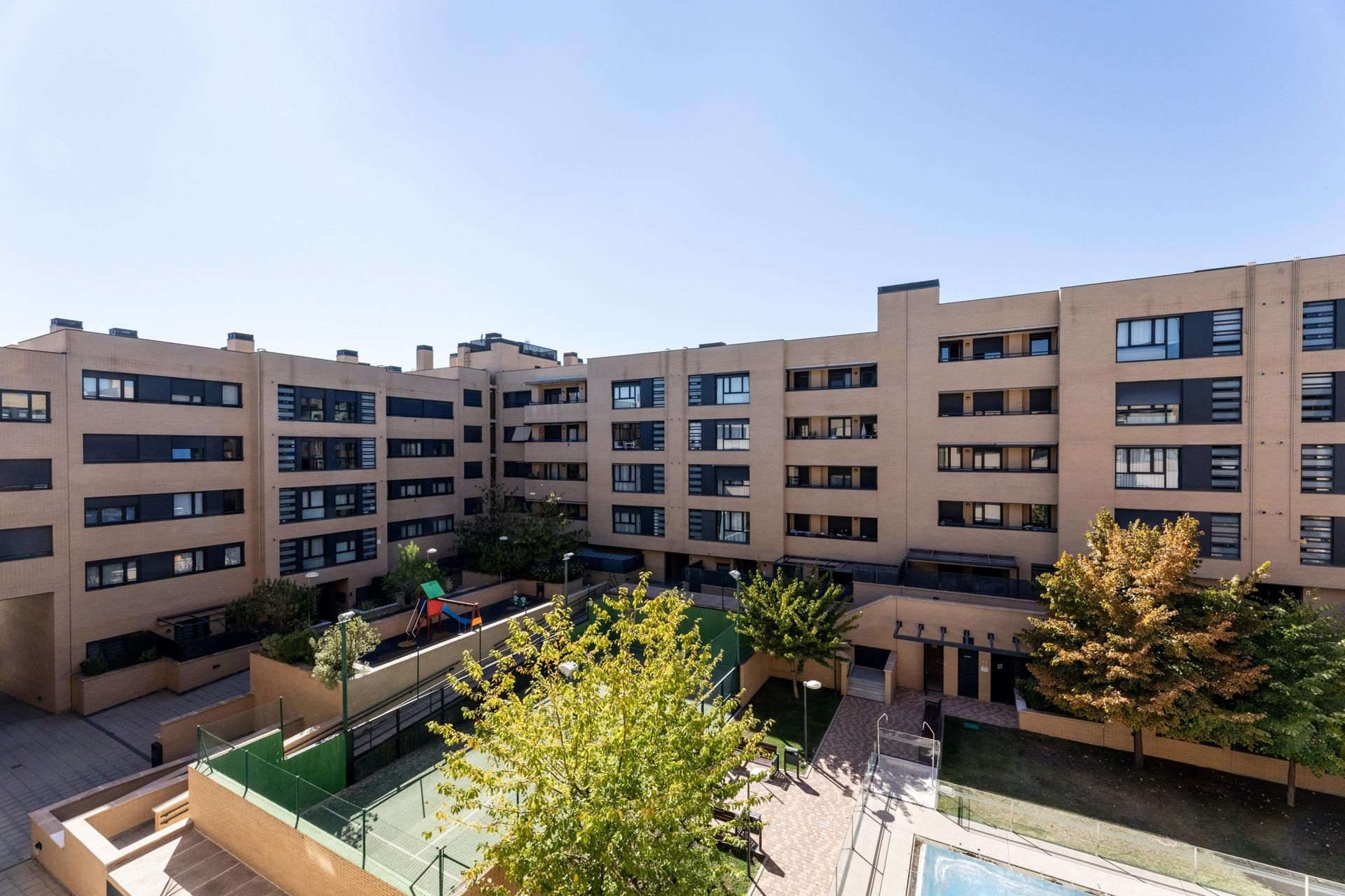 Exterior view of Flat to rent in Alcobendas  with Heating