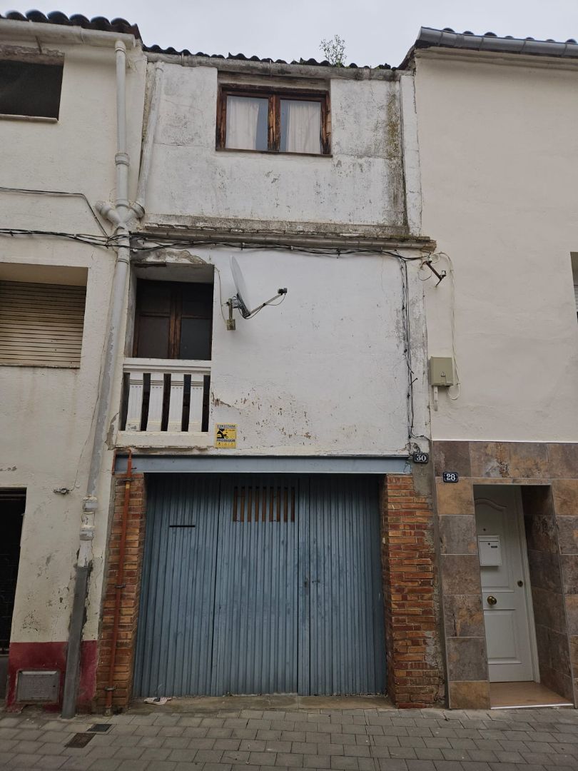 Vista exterior de Casa o xalet en venda en Rosselló amb Calefacció, Traster i Balcó