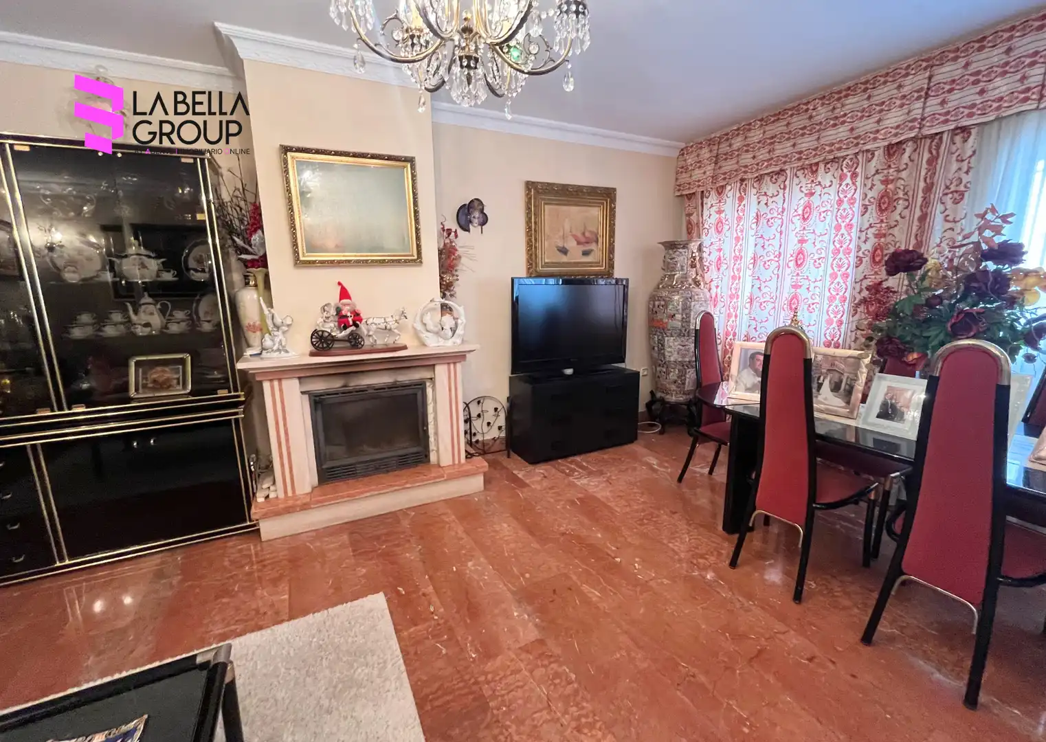 Sala d'estar de Casa o xalet en venda en Alhaurín de la Torre amb Aire condicionat, Jardí privat i Terrassa