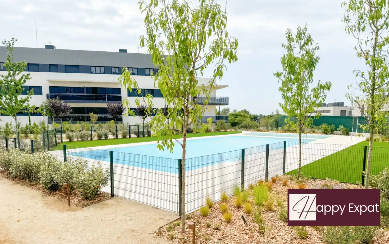 Flat with terrace for sale in La Plana