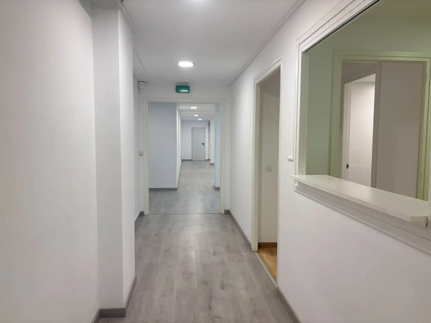 Office for rent in Barcelona  with Air Conditioner