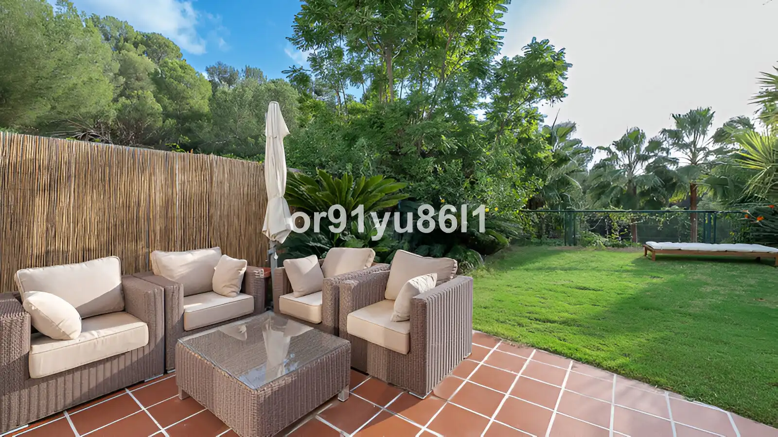 Jardín de Casa adosada en venta en Istán con Aire acondicionado, Calefacción y Jardín privado