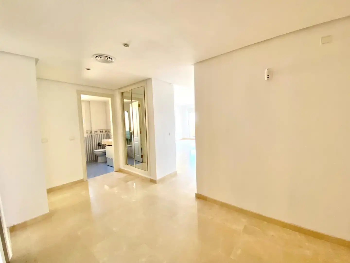Piso en venta en Mijas con Aire acondicionado, Terraza y Piscina comunitaria