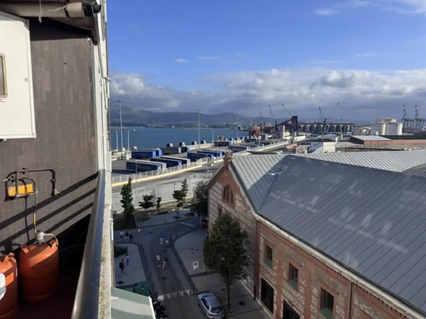 Vista exterior de Piso en venta en Santander con Terraza y Trastero