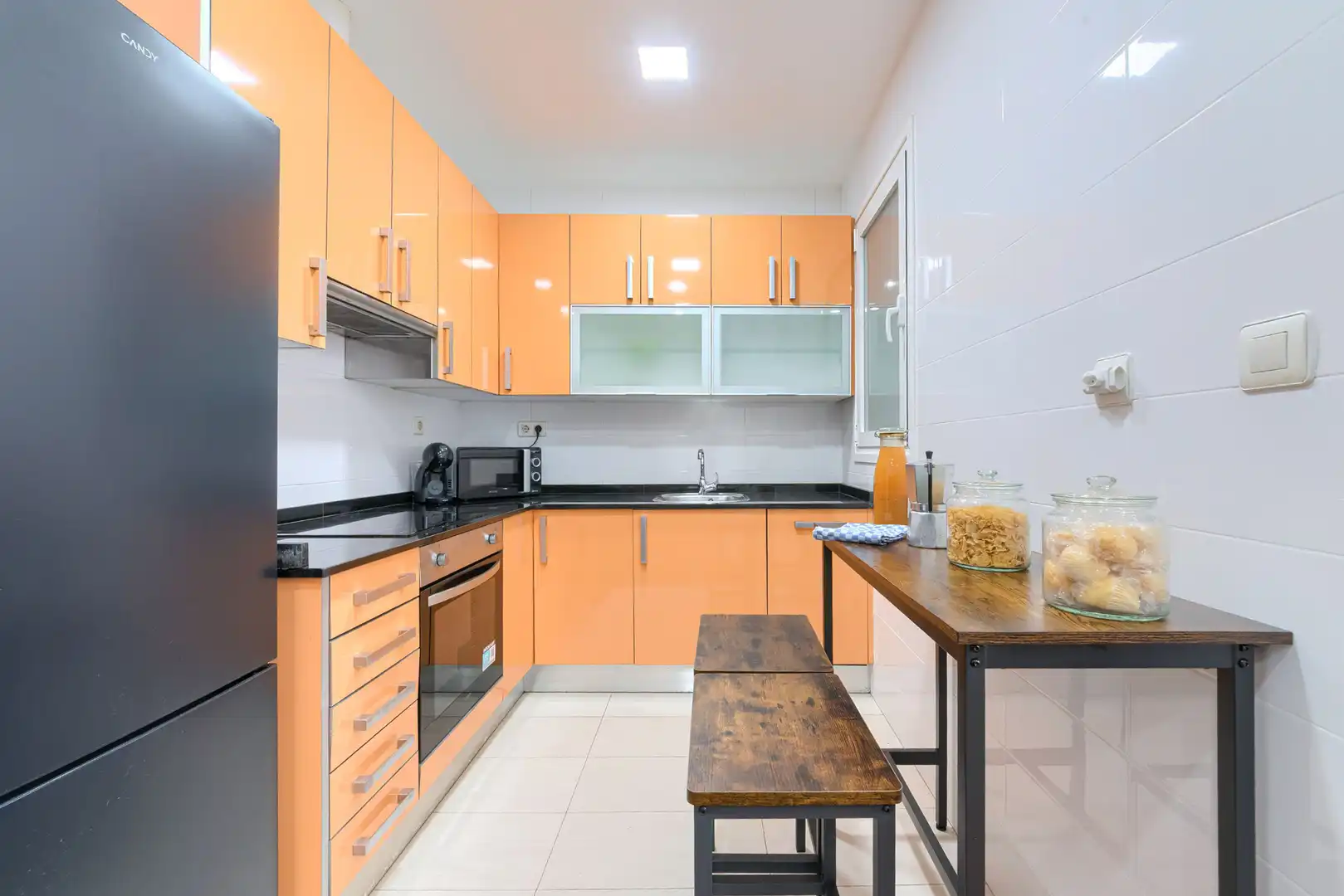Cocina de Apartamento de alquiler en Barakaldo  con Calefacción, Amueblado y Lavadora