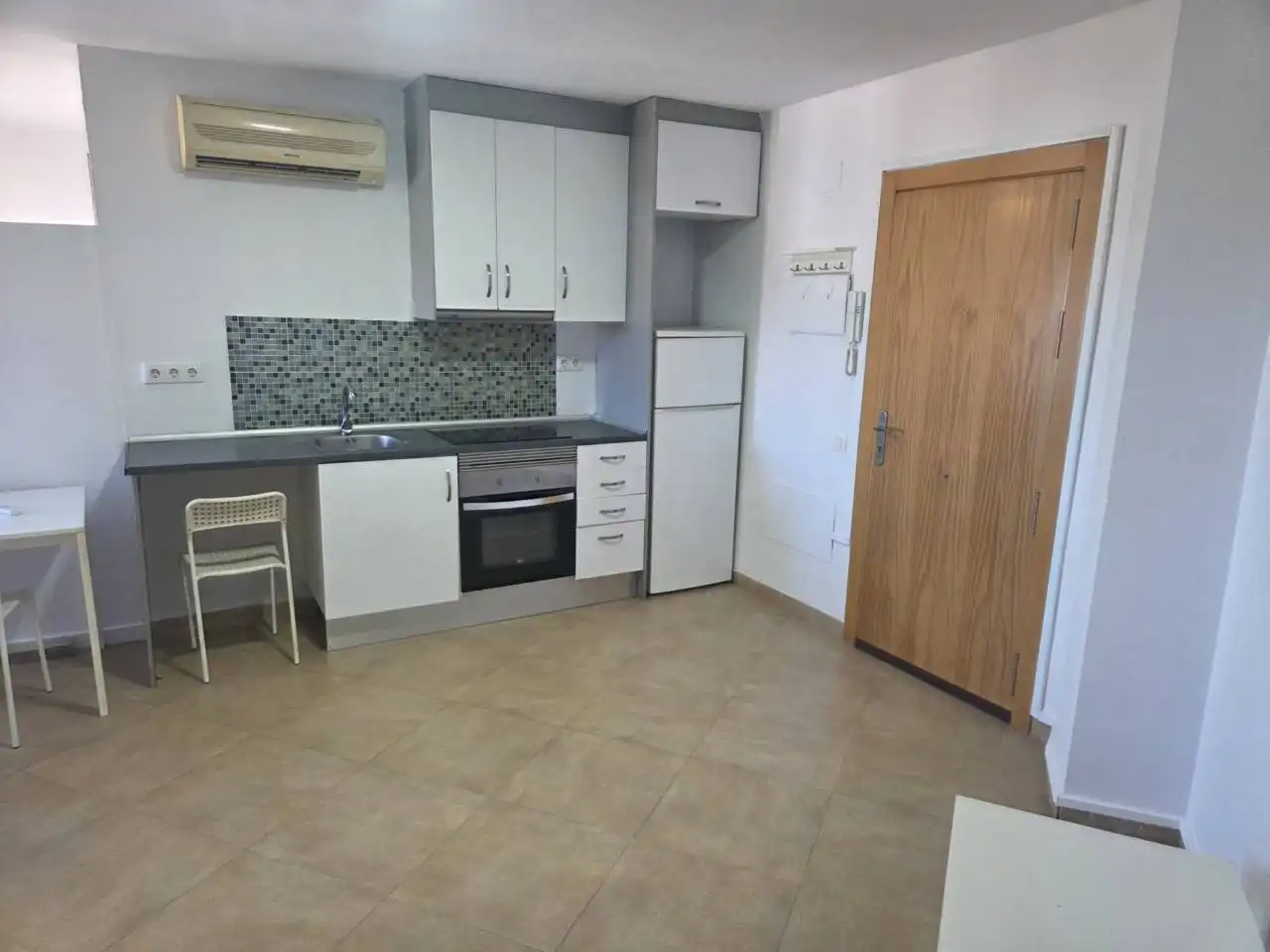Küche von Büro zum Verkauf in El Vendrell mit Alarm