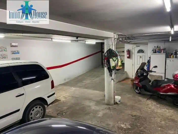 Parking de Casa o chalet en venta en Albacete con Aire acondicionado, Jardín privado y Terraza