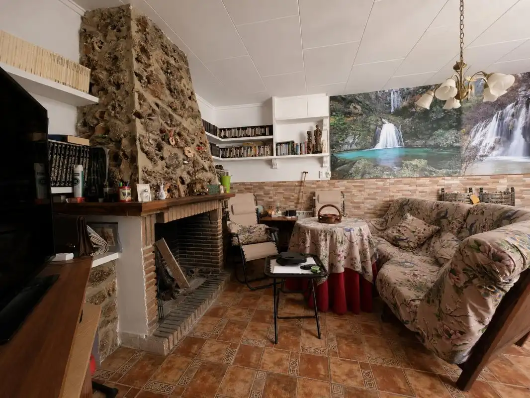 Sala de estar de Finca rústica en venta en Robledo con Calefacción, Jardín privado y Terraza