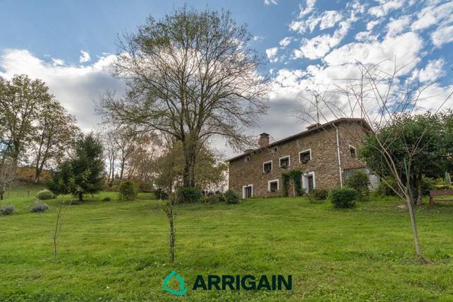 Casa-chalet en Venta en Aldura Gunea Aldea en Zamalbide