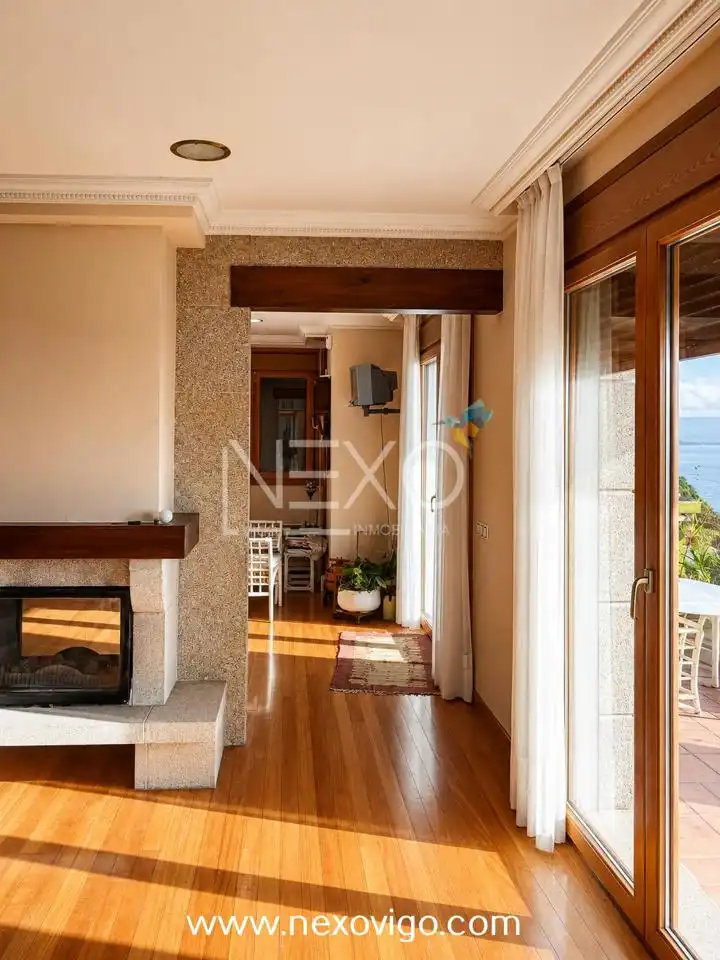 Casa o chalet en venta en Cangas  con Calefacción, Jardín privado y Parquet