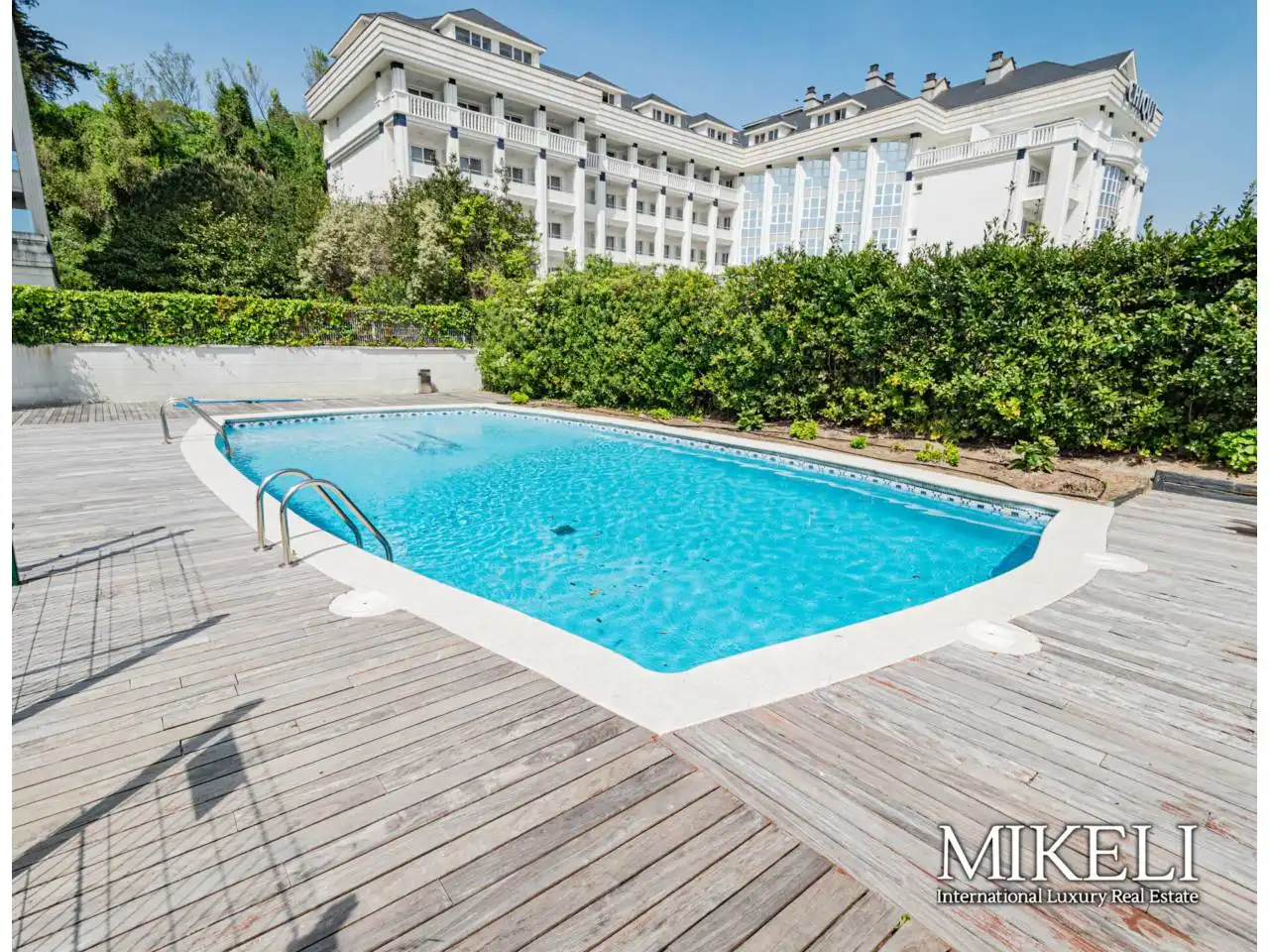 Piscina de Pis en venda en Santander amb Calefacció, Jardí privat i Terrassa