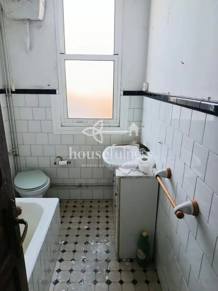 Baño de Edificio en venta en Ferrol