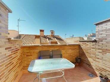 Attico con ascensore in vendita a Calle Pintor Rivera 46