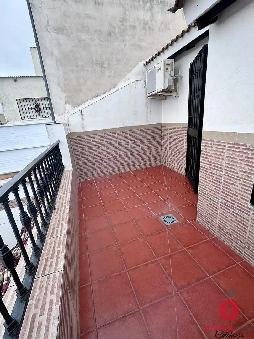 Terrassa de Casa o xalet en venda en Córdoba amb Aire condicionat, Jardí privat i Terrassa