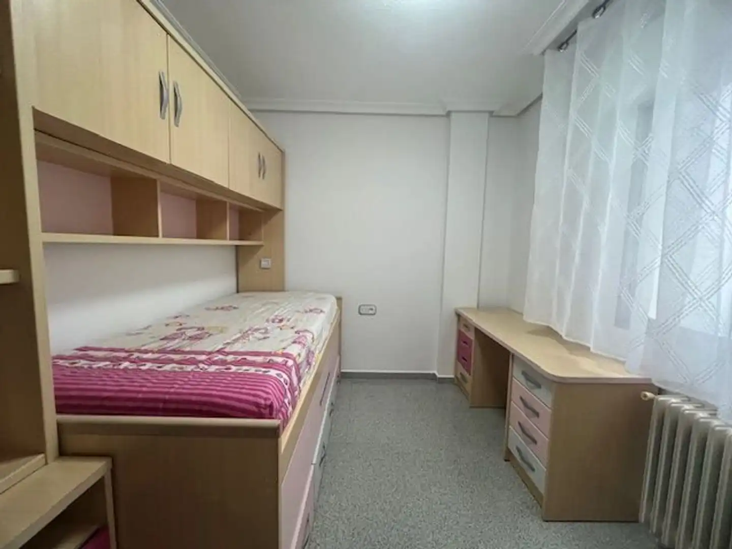 Flat with lift to rent in Avenida Primero de Mayo 94, imagen 4