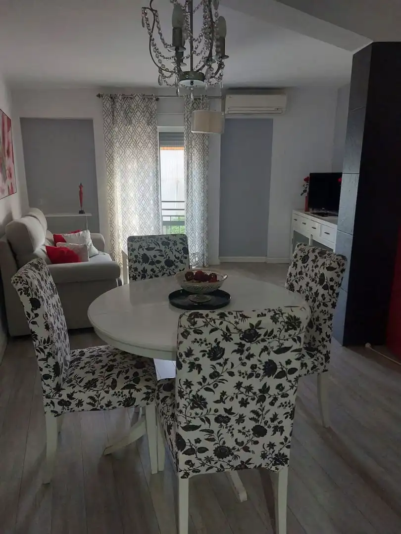 Esszimmer von Wohnung zur Miete in Sevilla mit Klimaanlage und Möbliert