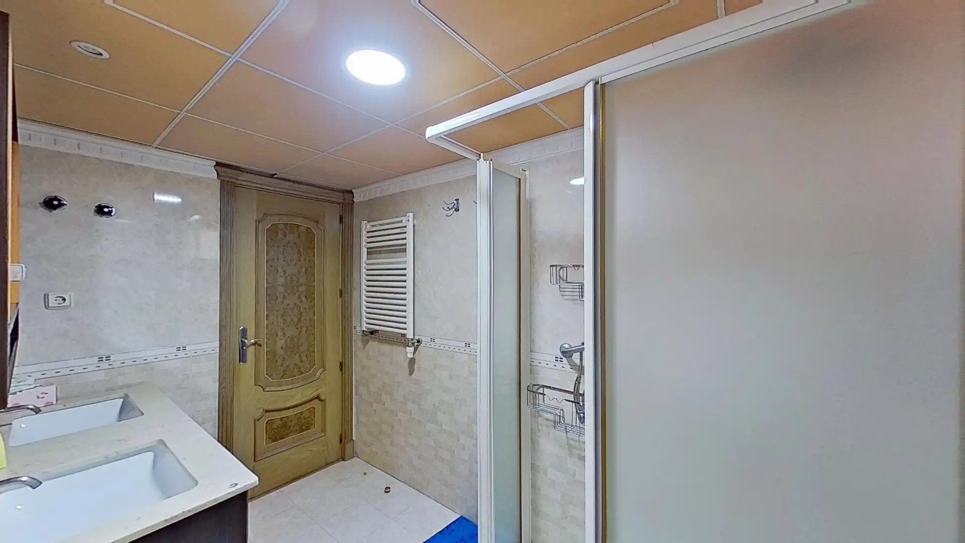 Bathroom of Flat for sale in Málaga  with Air Conditioner and Furnished
