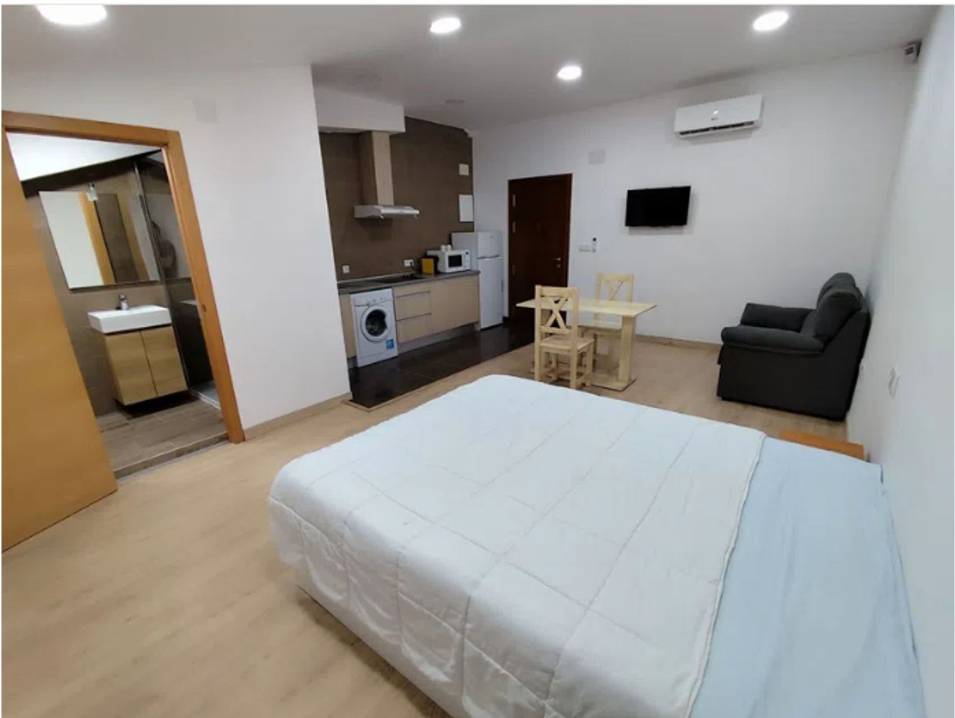 Bedroom of Loft to rent in Elche / Elx  with Air Conditioner and Furnished