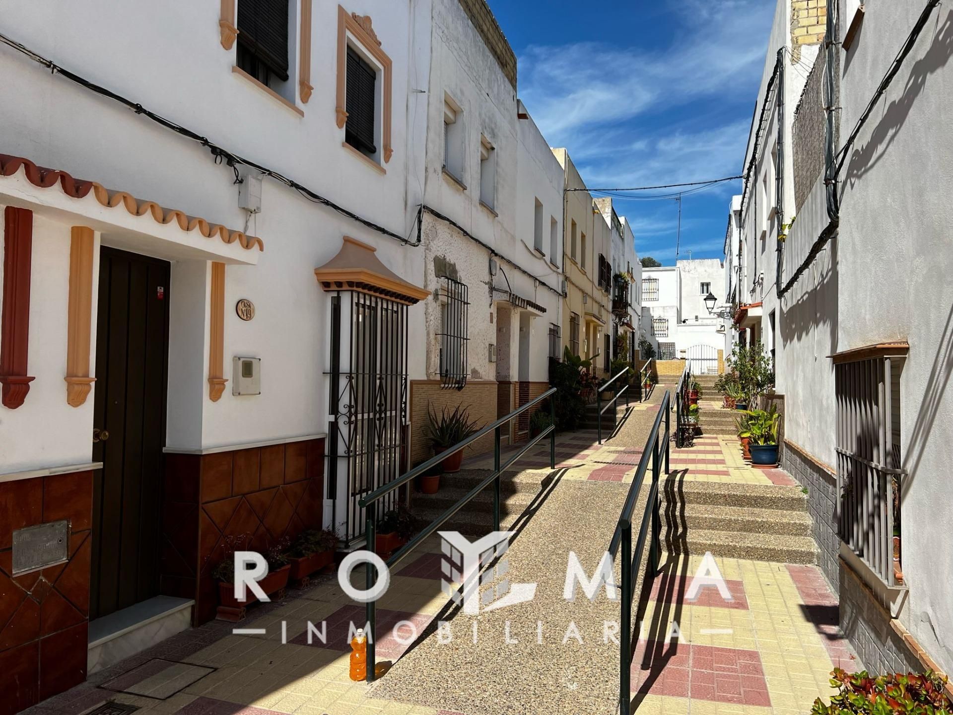 Exterior view of Single-family semi-detached for sale in Lebrija