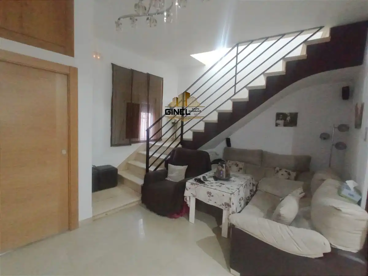 Casa o chalet de alquiler con opción a compra en Jaén con Aire acondicionado, Calefacción y Terraza