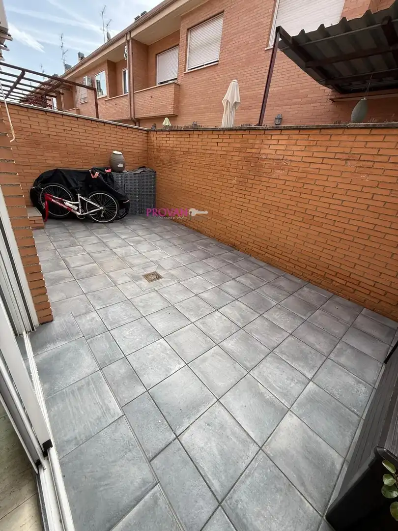 Casa adosada en venta en Ensanche