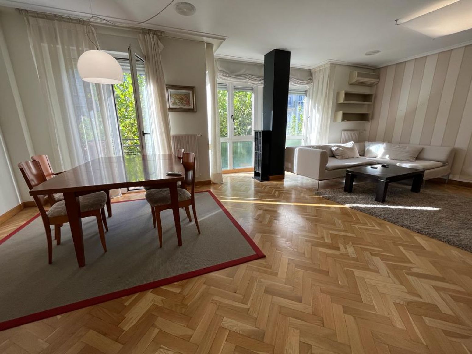 Sala d'estar de Pis de lloguer en  Logroño amb Aire condicionat, Calefacció i Parquet