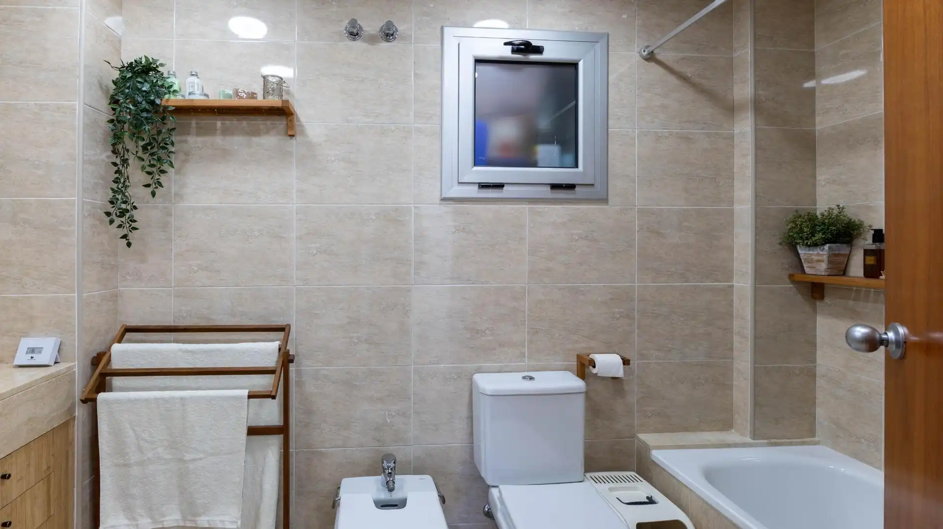 Bany de Àtic en venda en Sant Adrià de Besòs amb Terrassa