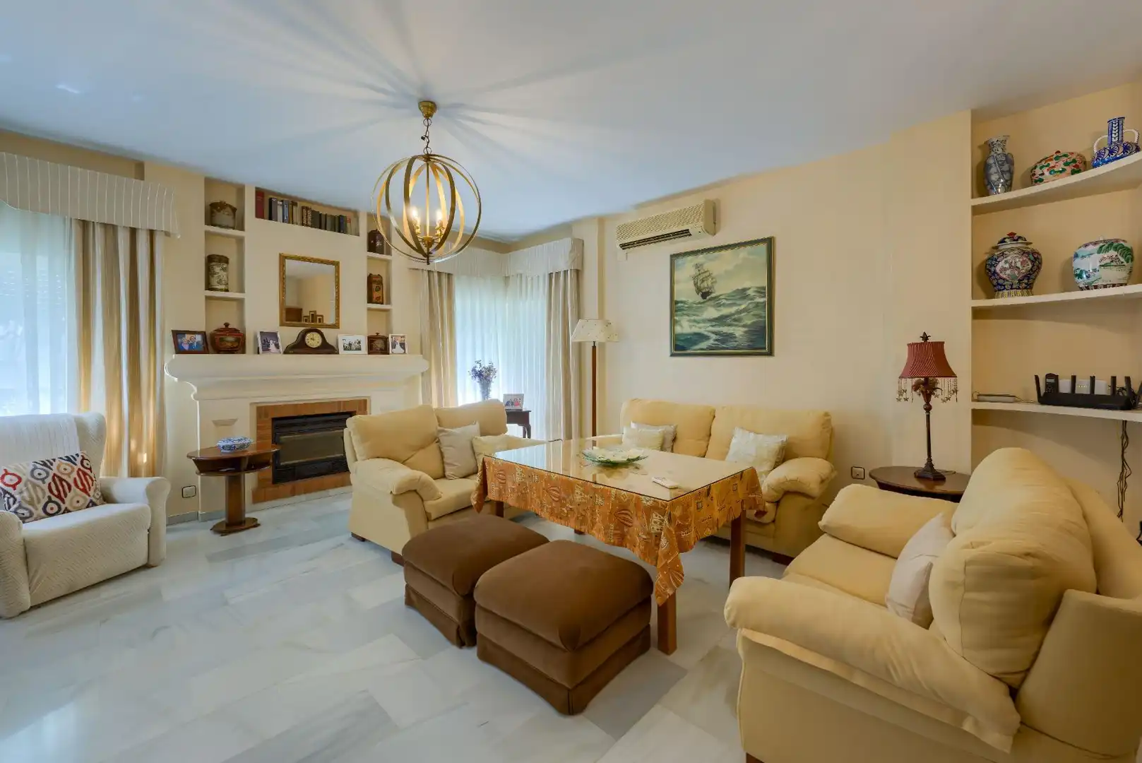Living room of Houses for sale in Tomares  with Air Conditioner, Heating and Private garden