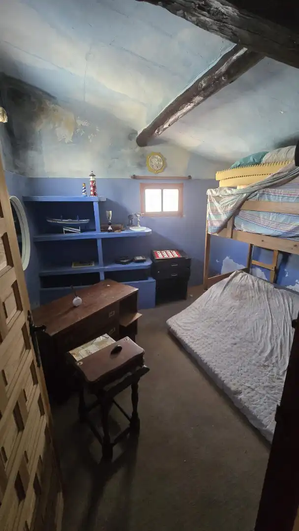 Habitación de Casa o chalet en venta en Buendía con Amueblado y Balcón