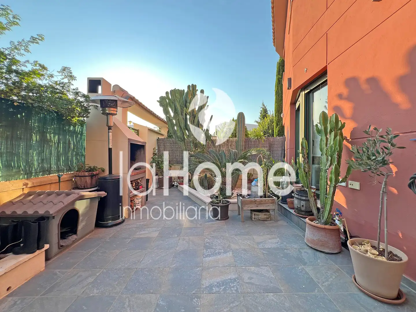 Terraza de Casa adosada en venta en Bétera con Aire acondicionado, Calefacción y Jardín privado