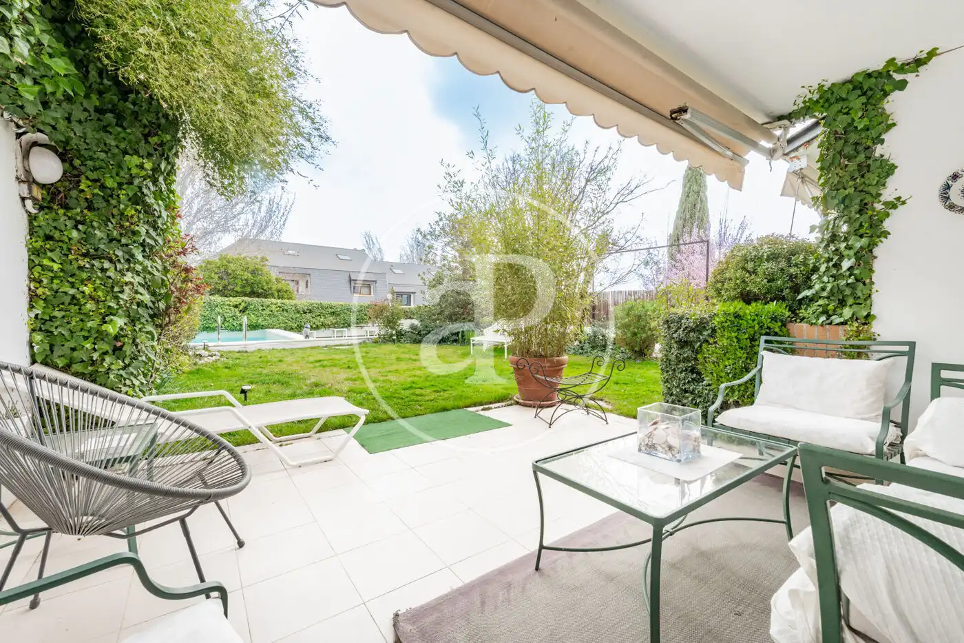 Garden of Detached homes for sale in Madrid  with Air Conditioner, Heating and Private garden