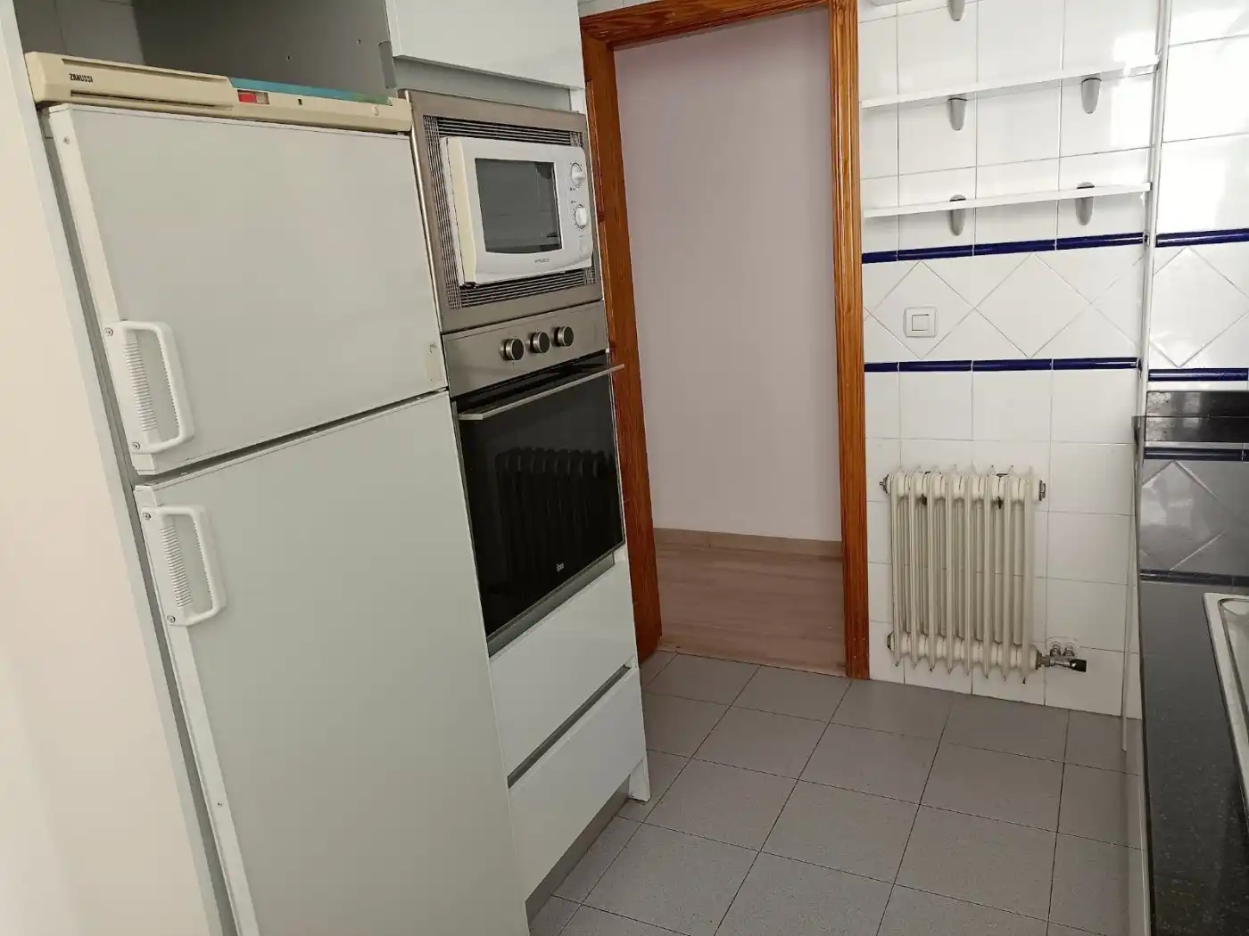 Flat for rent in Avenida CADIZ, Barrio de Zaidín