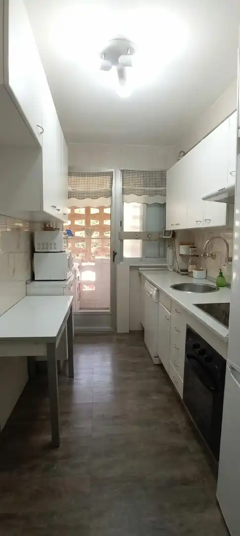 Cocina de Piso en venta en Zaragoza con Aire acondicionado, Calefacción y Jardín privado