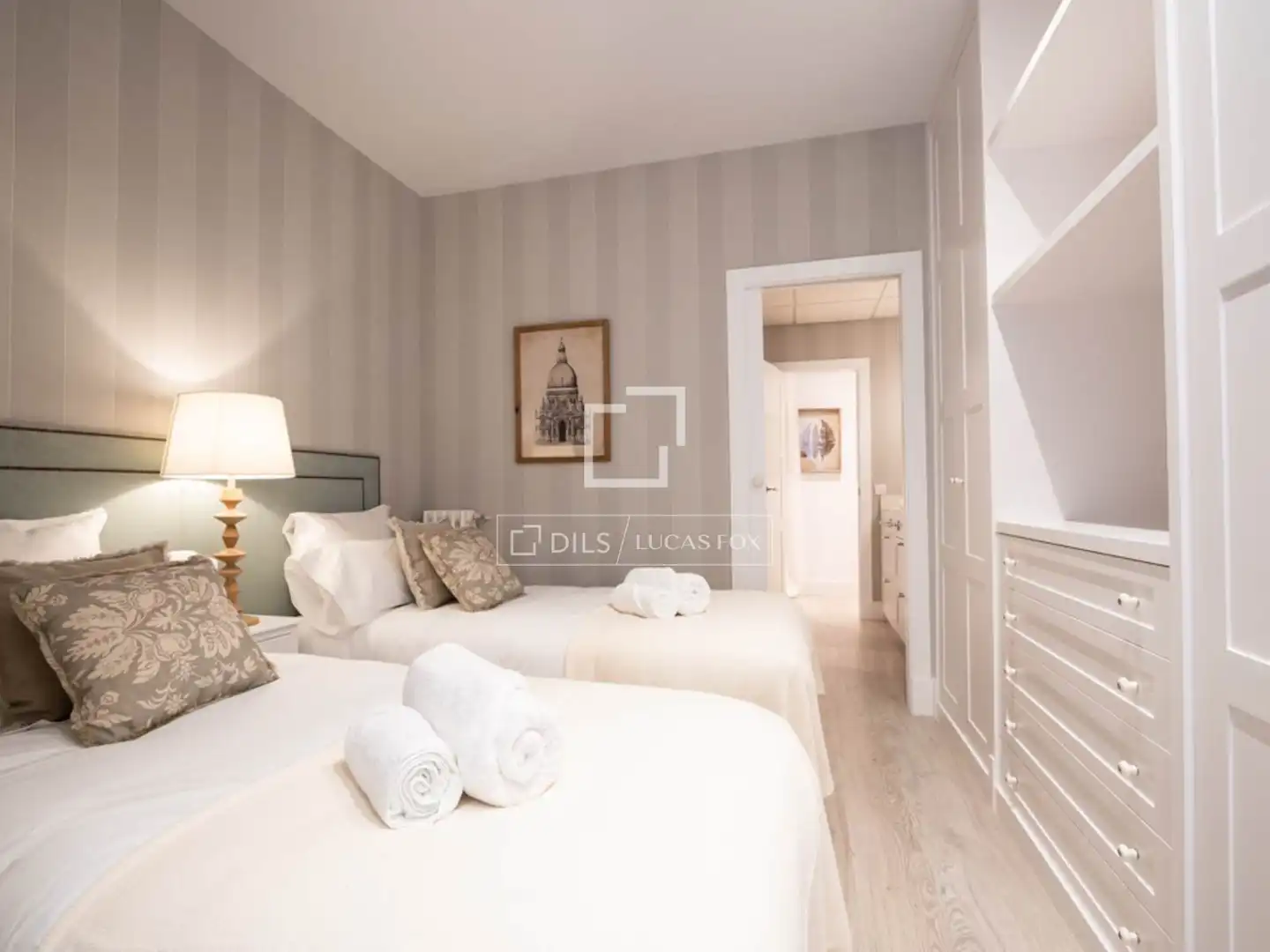 Bedroom of Flat for rent in Madrid  with Air Conditioner, Parquet flooring and Furnished