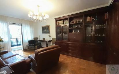 Wohnzimmer von Wohnung zum verkauf in Bilbao  mit Terrasse