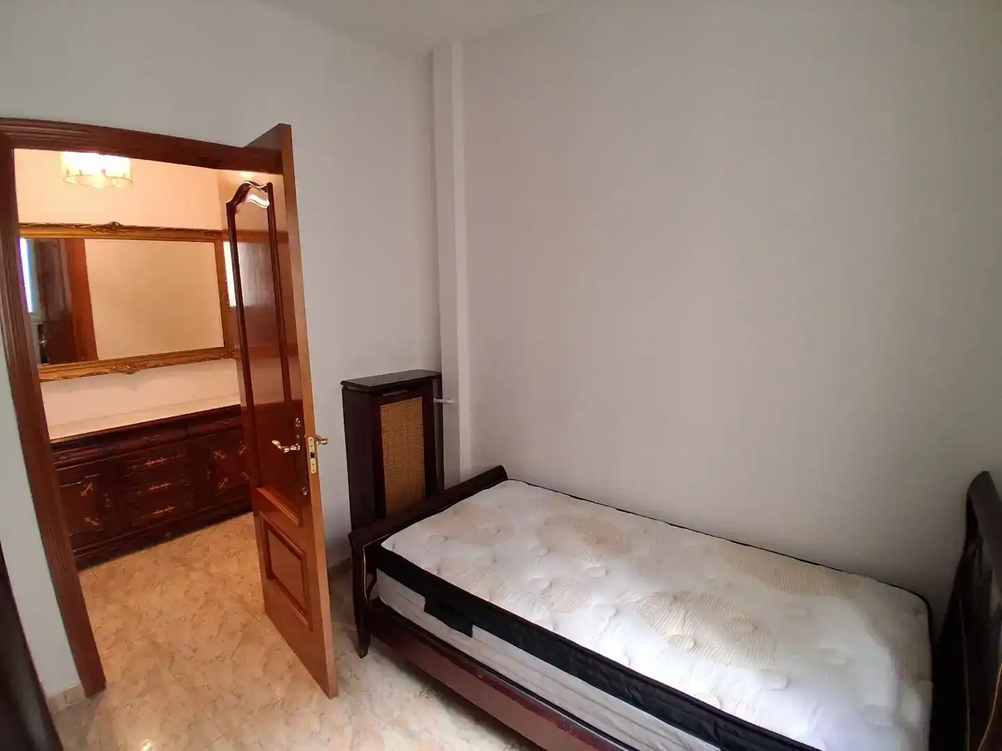 Bedroom of Flat for sale in  Madrid Capital