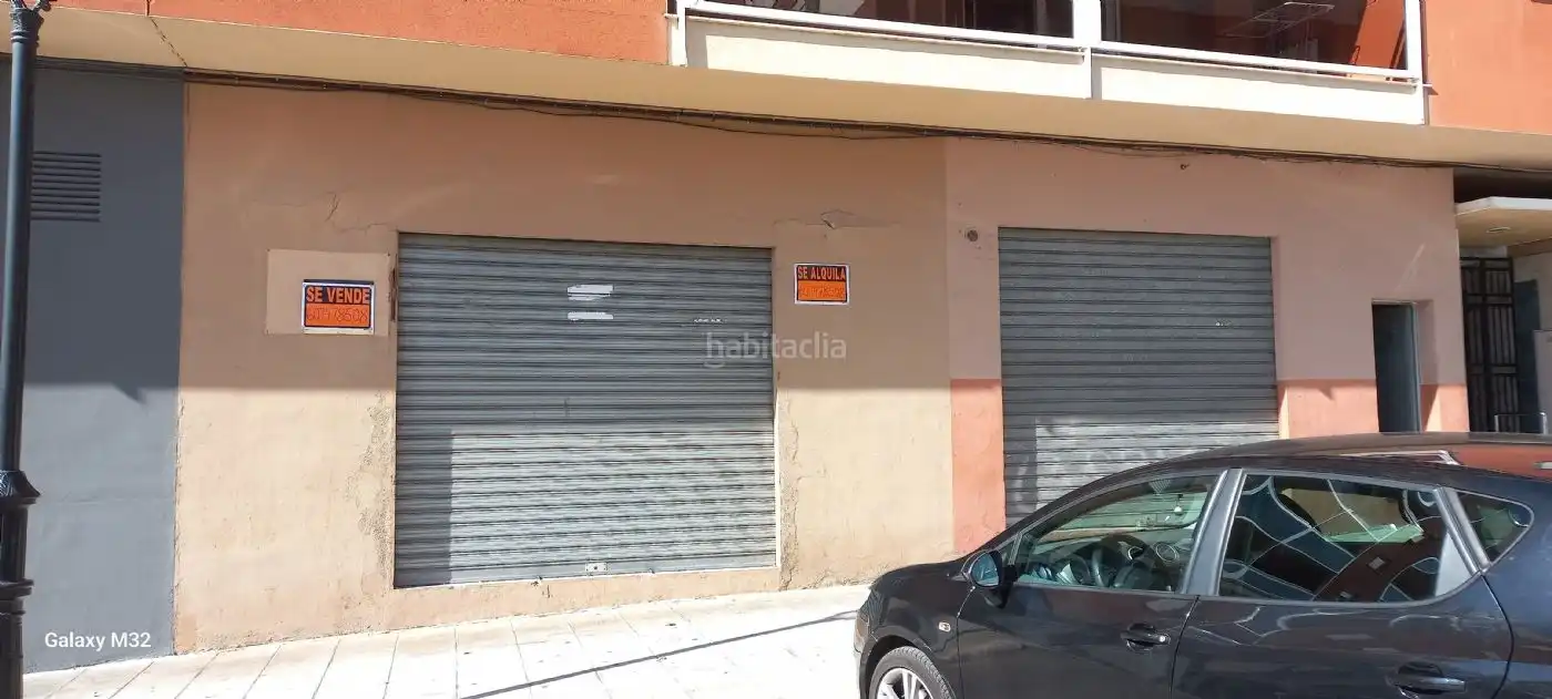 Local comercial en venda a Avenida Navarro Reverter 28